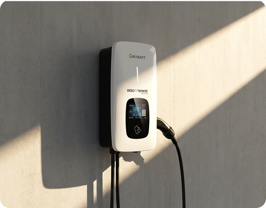 Carregador veicular de parede instalado em concreto com luz solar